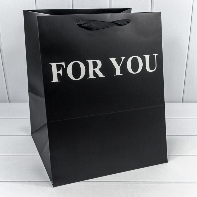 000179L/18 Пакет подарочный "For You" Чёрный 32*32*40 210г 1/10 1/100 000179L/18 Пакет подарочный "For You" Чёрный 32*32*40 210г 1/10 1/100